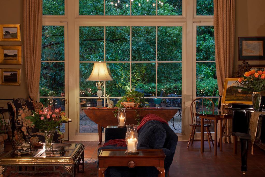 Bed & Breakfast The Stockade 3*