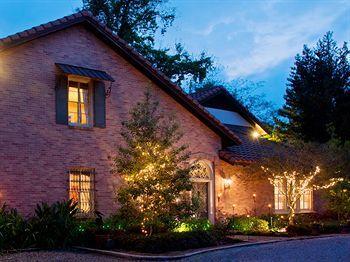 Bed & Breakfast The Stockade 3*