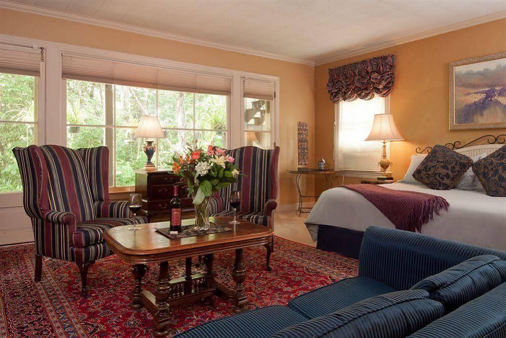 The Stockade Bed & Breakfast 3*
